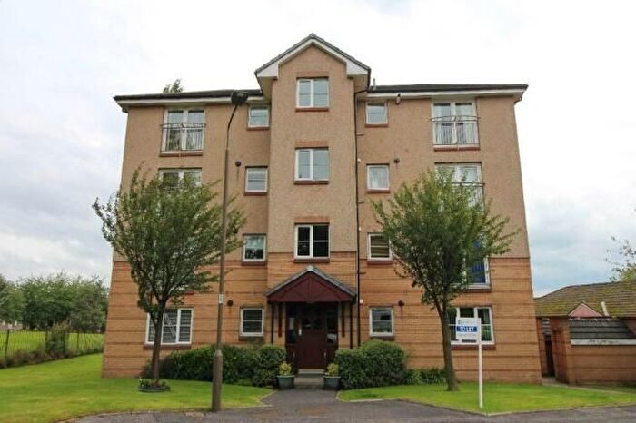 2 Bedroom Flat To Rent In Queens Court, Larbert, FK5