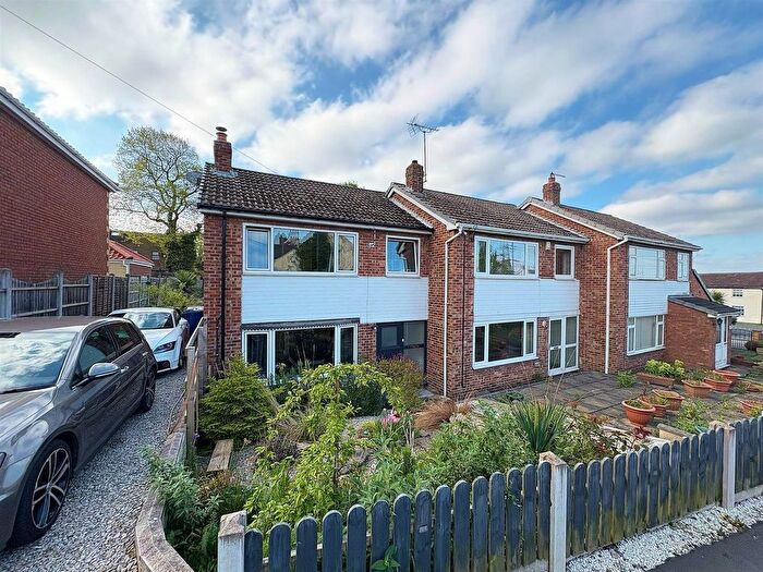 3 Bedroom End Of Terrace House To Rent In Ramsden Close, Brotherton, WF11