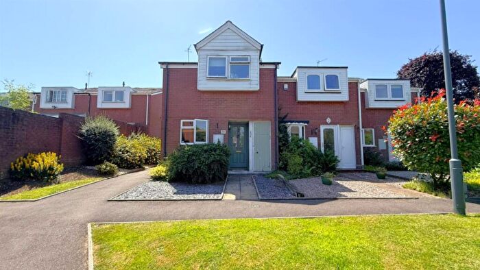 2 Bedroom End Of Terrace House For Sale In The Fairway, Kings Norton, Birmingham, B38
