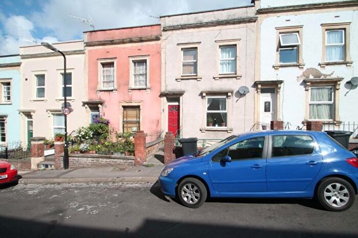 4 Bedroom Maisonette To Rent In B Richmond Street, Totterdown, Bristol, BS3
