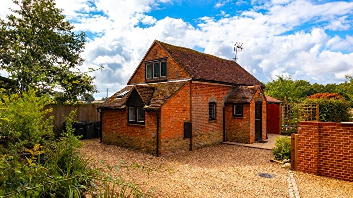 2 Bedroom Detached House For Sale In Knowle Lane, Cranleigh, Surrey, GU6