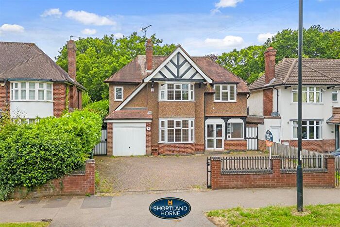 4 Bedroom Detached House For Sale In Leamington Road, Styvechale, Coventry, CV3