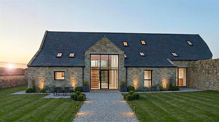 5 Bedroom Detached House For Sale In Applewick, Beckwithshaw, Harrogate, HG3