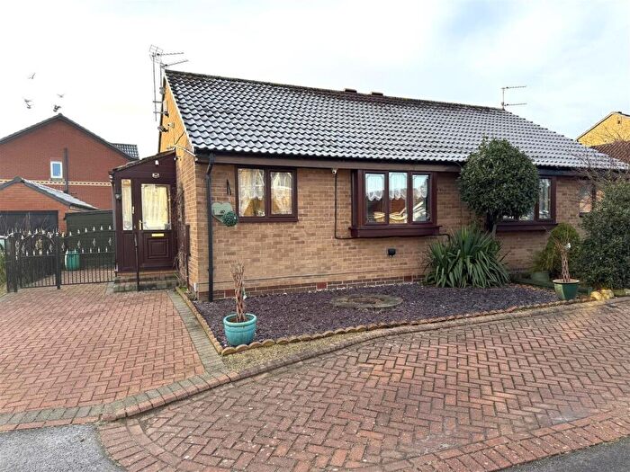 2 Bedroom Semi Detached House For Sale In Bradshaw Avenue, Treeton, Rotherham, S60