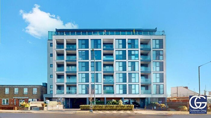 1 Bedroom Apartment For Sale In Charlotte Court, East Barnet Road, Barnet, EN4