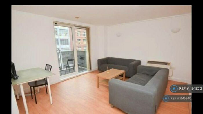 2 Bedroom Flat To Rent In Whitworth Street West, Manchester, M1