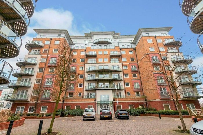 2 Bedroom Flat To Rent In Winterthur Way, Basingstoke, Hampshire, RG21