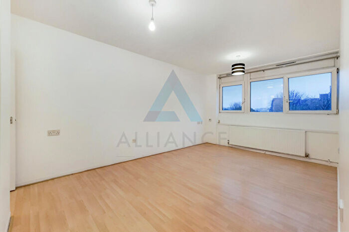 1 Bedroom Apartment To Rent In Dagmar Court, Manchester Road, London, E14