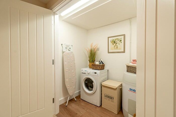 2 Bedroom Apartment To Rent In Formby, L37