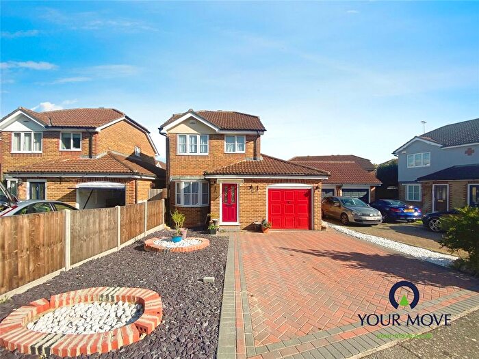 3 Bedroom Detached House For Sale In Manor House Drive, Kingsnorth, Ashford, Kent, TN23