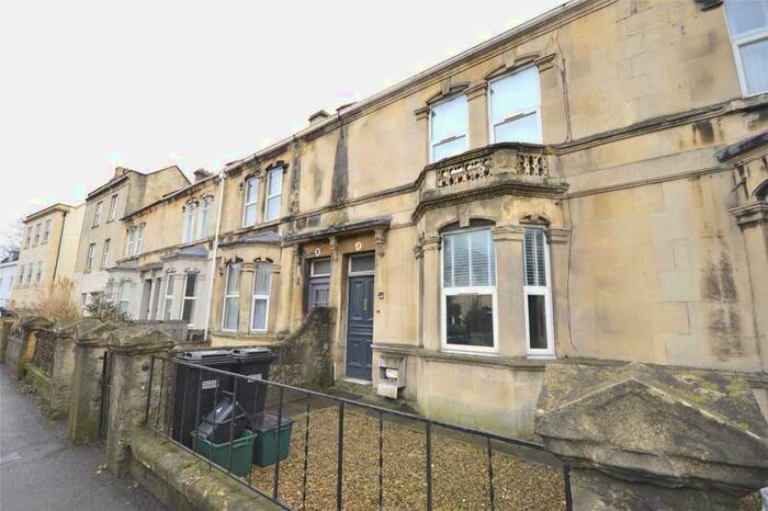 2 Bedroom Flat To Rent In Windsor Villas, Bath, BA1
