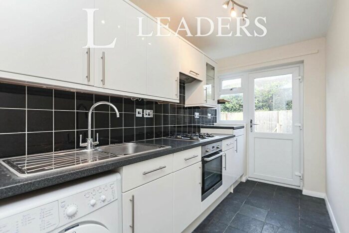 1 Bedroom Maisonette To Rent In Barnsnap Close, Horsham, RH12