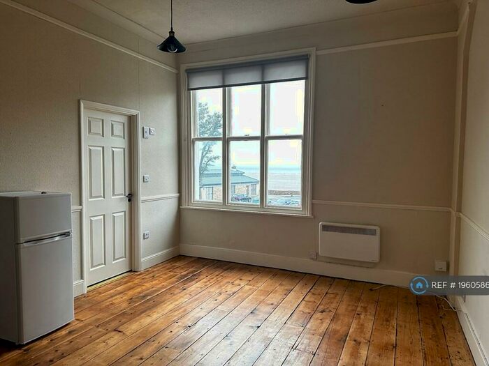 1 Bedroom Flat To Rent In St. Thomas Street, Ryde, PO33