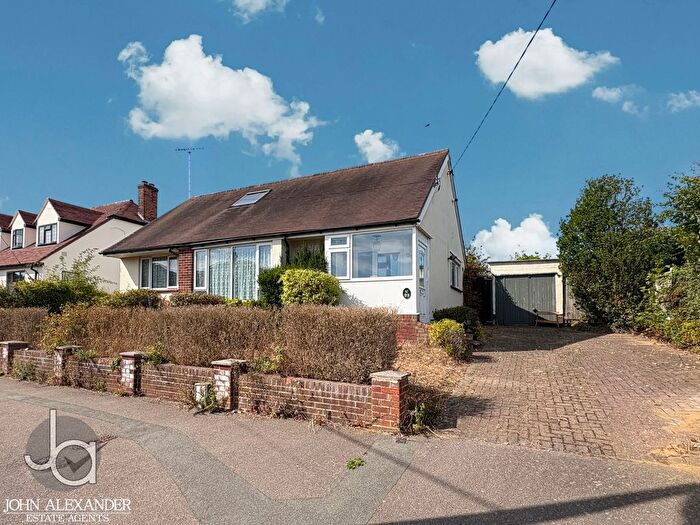 2 Bedroom Detached Bungalow For Sale In Maple Avenue, Braintree, CM7