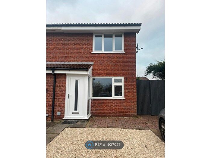 2 Bedroom Semi-Detached House To Rent In Hoxton Close, Bredbury, Stockport, SK6