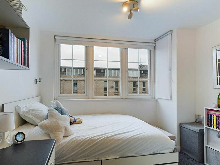 1 Bedroom Flat To Rent In Norwich House, High Street, Epsom, KT19