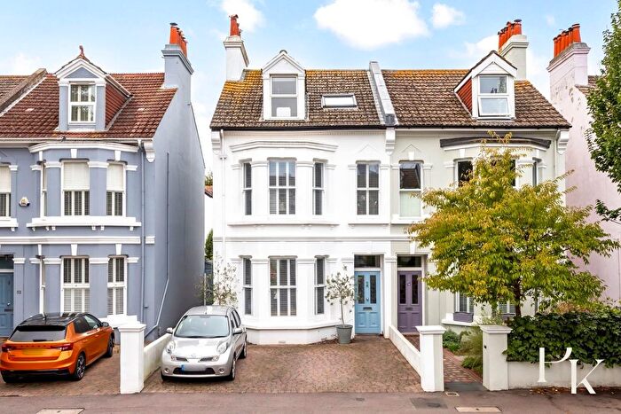 5 Bedroom Property For Sale In Westbourne Gardens, Hove, BN3