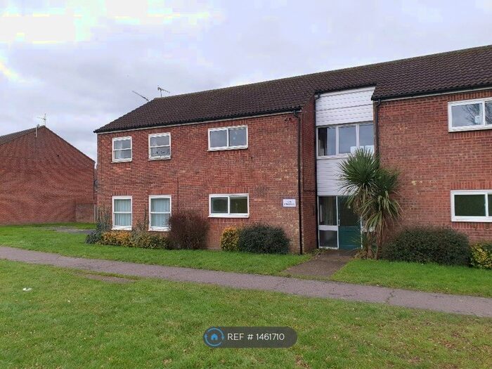2 Bedroom Flat To Rent In Affleck Road, Colchester, CO4