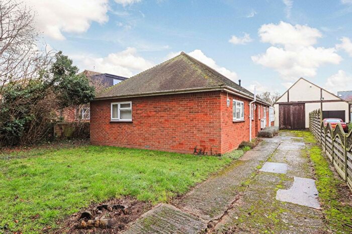 3 Bedroom Detached Bungalow For Sale In Narrow Lane, Histon, Cambridge, CB24