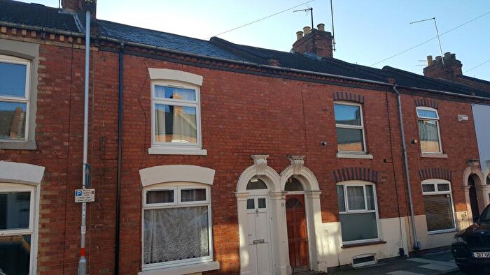 2 Bedroom House To Rent In Somerset Street, Northampton, NN1