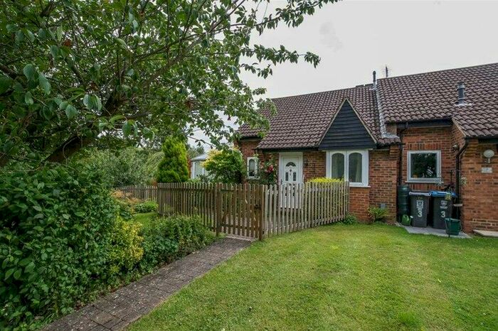 2 Bedroom Bungalow To Rent In Kite Field, Northchurch, Berkhamsted, HP4