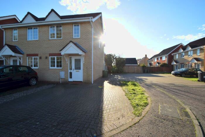 2 Bedroom Semi-Detached House To Rent In Vetch Close, Wymondham, NR18