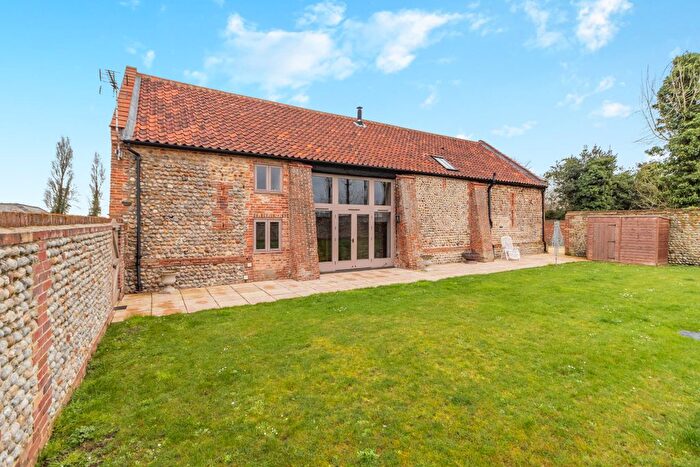 5 Bedroom Barn Conversion To Rent In Green Farm Drive, Paston, North Walsham, NR28