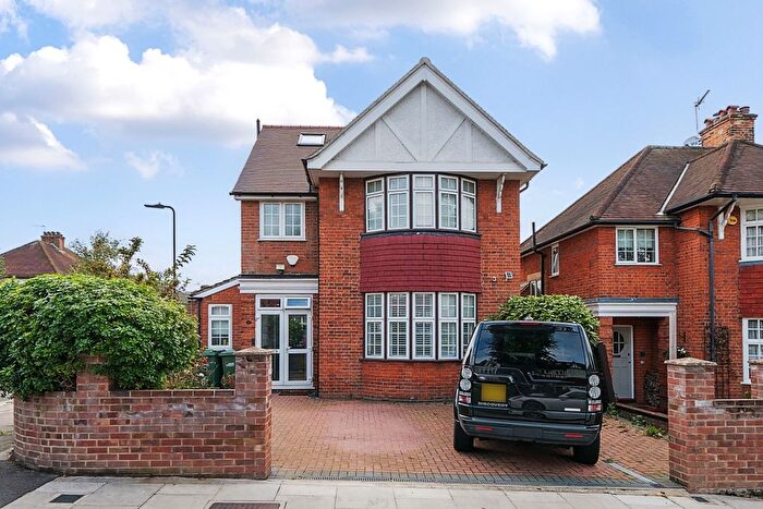 4 Bedroom Detached House To Rent In Queens Walk, London, W5