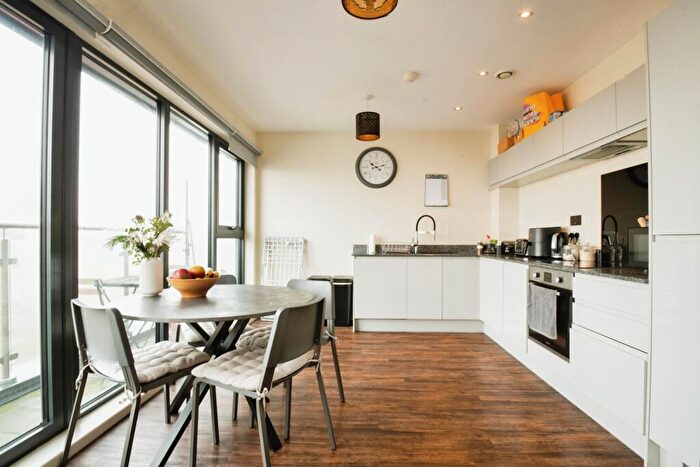 2 Bedroom Apartment To Rent In Wellington House, Lewis Street, CF11