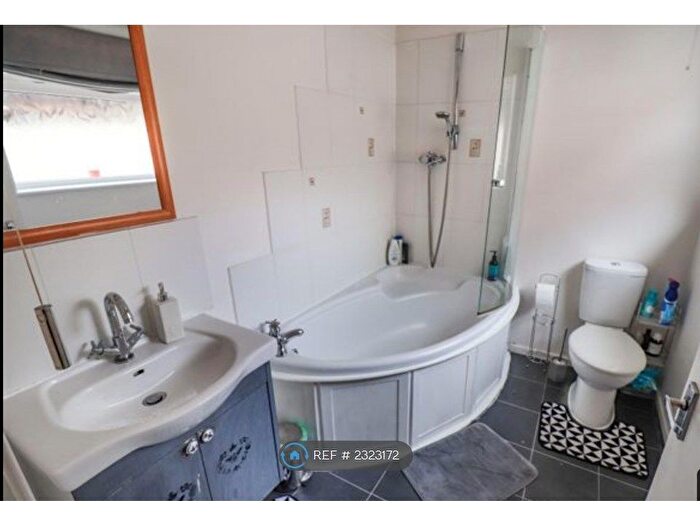 3 Bedroom Terraced House To Rent In Seymour Road, Nuneaton, CV11