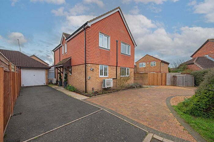 4 Bedroom Detached House For Sale In Penrwyn Court, Eynesbury, St. Neots, Cambridgeshire, PE19