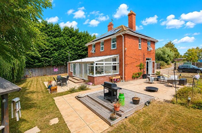 4 Bedroom Detached House For Sale In Witham Road, Woodhall Spa, LN10