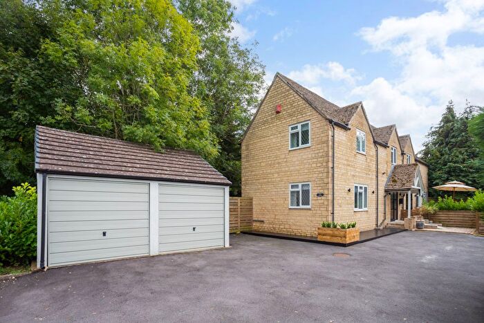 4 Bedroom Detached House For Sale In Andoversford, Cheltenham, GL54