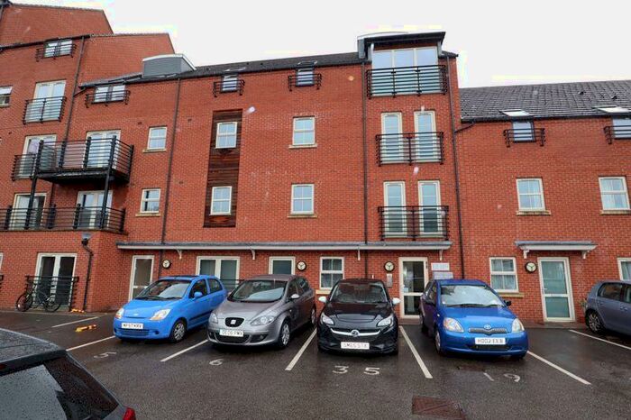 2 Bedroom Apartment To Rent In Wesleyan Court, Lincoln, LN2
