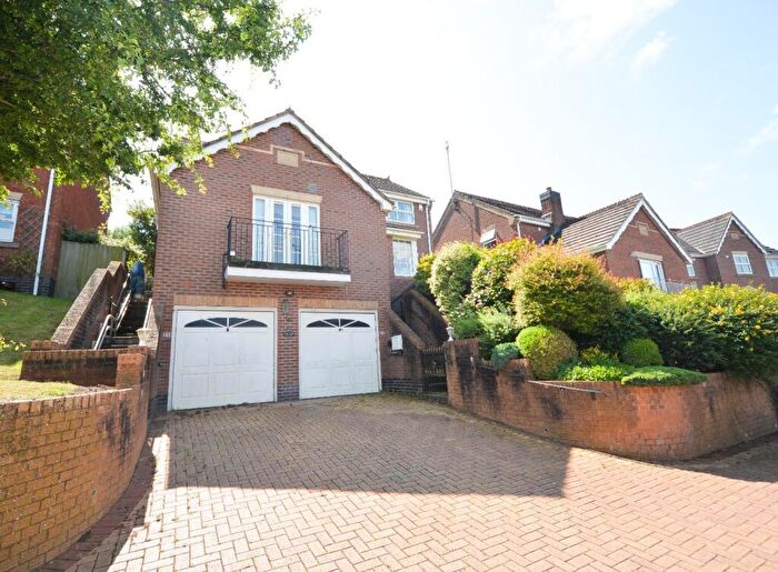 4 Bedroom Detached House For Sale In Greenvale Close, Burton-On-Trent, DE15