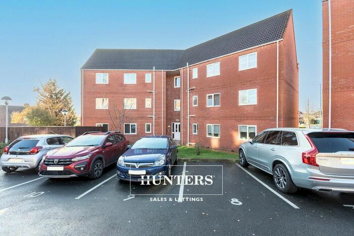 2 Bedroom Flat For Sale In Springfield Court, Lofthouse, Wakefield, WF3