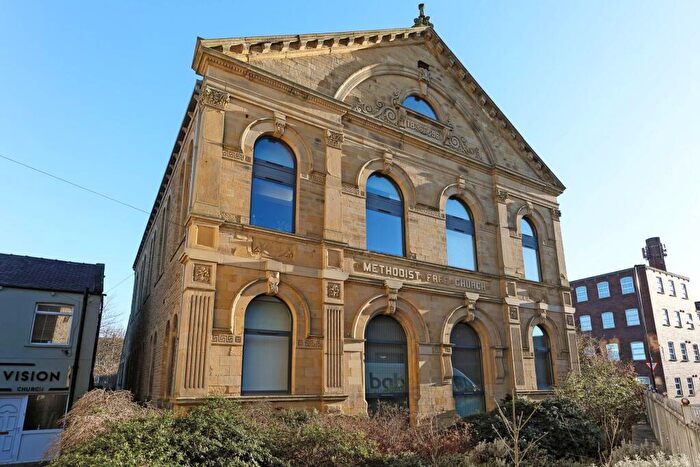 2 Bedroom Apartment To Rent In Chapel Loft, Commercial Street, Leeds, LS27