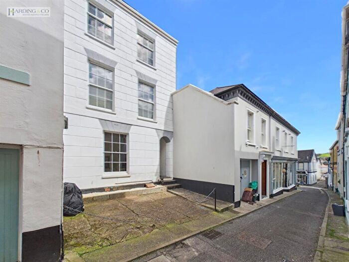 2 Bedroom Flat For Sale In Bude Street, Appledore, Bideford, EX39