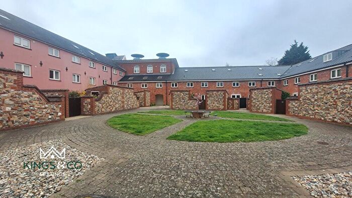 2 Bedroom Apartment To Rent In Cherry Tree Court, IP22