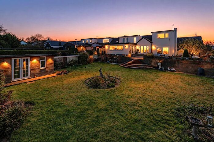 5 Bedroom Semi-Detached House For Sale In Harbour Lane, Wheelton, PR6