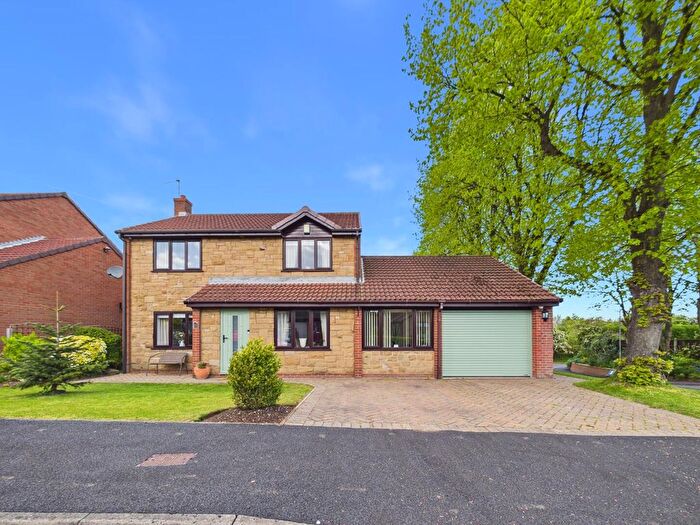 4 Bedroom Detached House For Sale In Limetrees, Pontefract, WF8