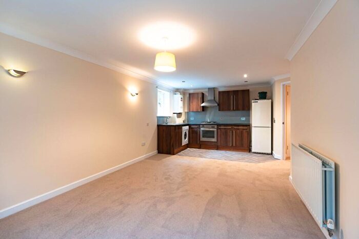 2 Bedroom Flat For Sale In Hadow Road, Marston, OX3