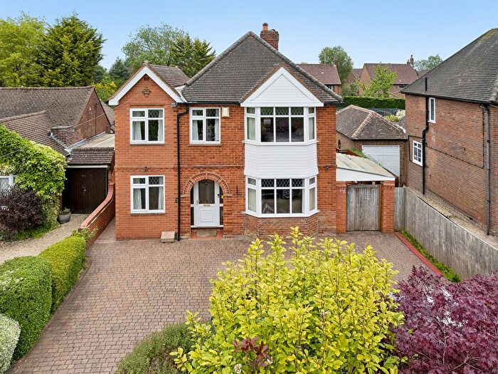 4 Bedroom Detached House For Sale In Watchet Lane, High Wycombe, HP15