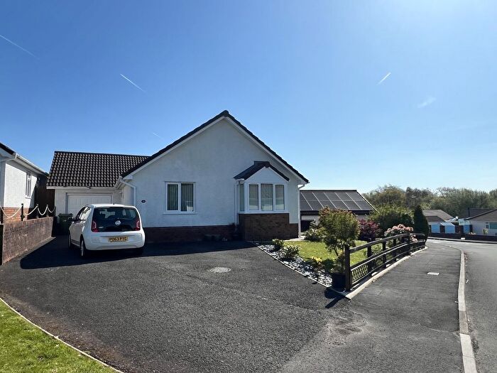 3 Bedroom Detached Bungalow For Sale In Delfryn, Capel Hendre, Ammanford, Carmarthenshire., SA18