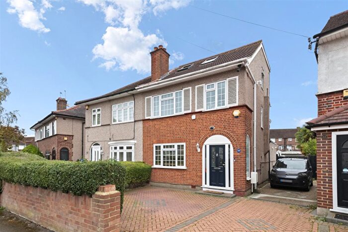 4 Bedroom Semi-detached House For Sale In Adelphi Crescent, Hayes, UB4