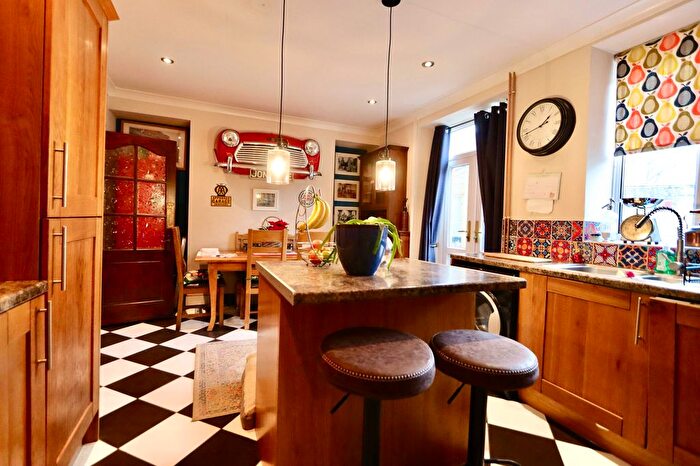 3 Bedroom Semi-Detached House For Sale In Park Place, Cross Keys, NP11