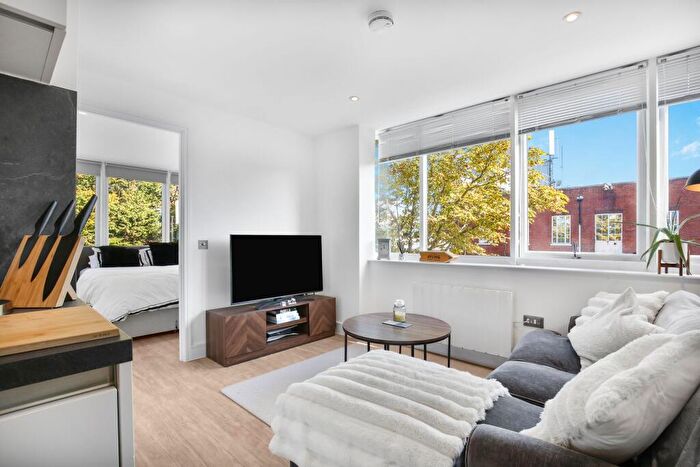 1 Bedroom Flat For Sale In The Street, Ashtead, KT21