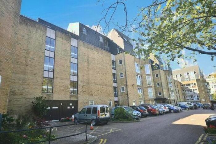 1 Bedroom Property To Rent In Sandgate Road, Folkestone, CT20