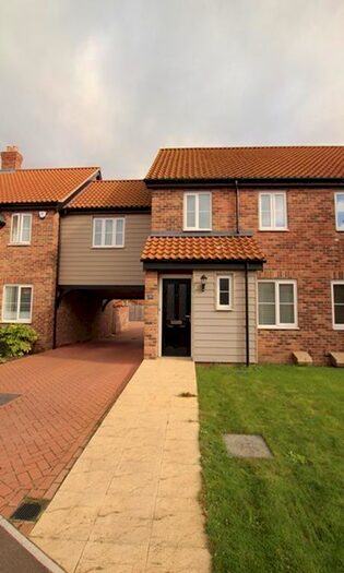 3 Bedroom Property To Rent In The Ridings, Poringland, Norwich, NR14