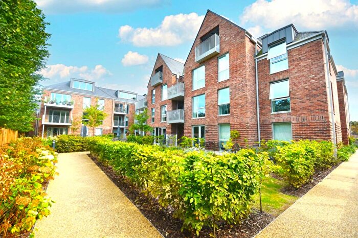2 Bedroom Apartment To Rent In Flat, Pegasus Wooburn Bales, Wooburn Green, High Wycombe, Buckinghamshire, HP10